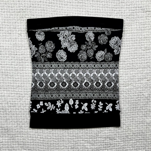 Y2K Body Central Tube Top - Picture 2 of 5